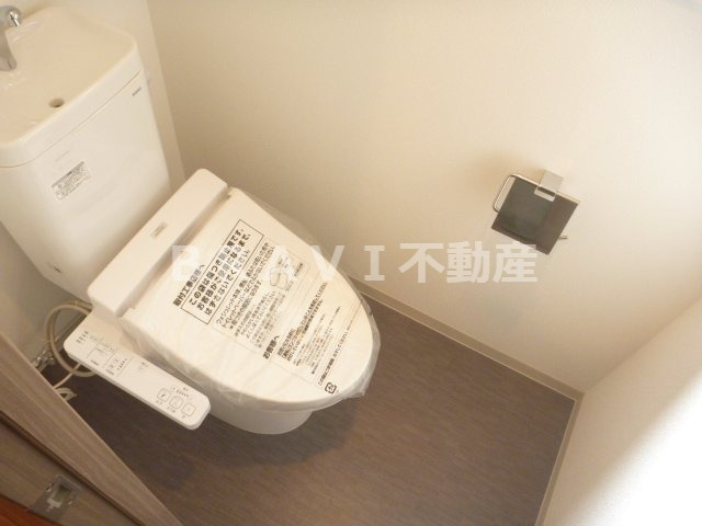 パークアクシス大阪新町　BRAVI不動産のトイレ|【パークアクシス大阪新町】シンプルで使いやすいトイレです