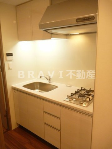 パークアクシス大阪新町　BRAVI不動産のキッチン|【パークアクシス大阪新町】お料理しやすいキッチンです