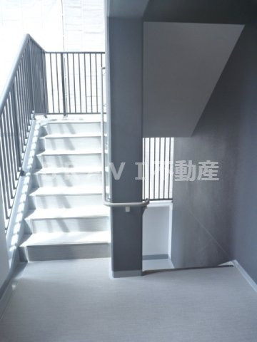 パークアクシス大阪新町　BRAVI不動産のその他共用部分|【パークアクシス大阪新町】階段