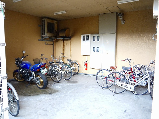 クレセール杉ヶ町のその他共用部分|駐輪スペース