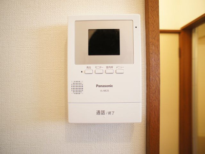 【セキュリティ】 | グリーンガーデンNo.1 | 訪問者の確認ができるTVドアホン付きです♪