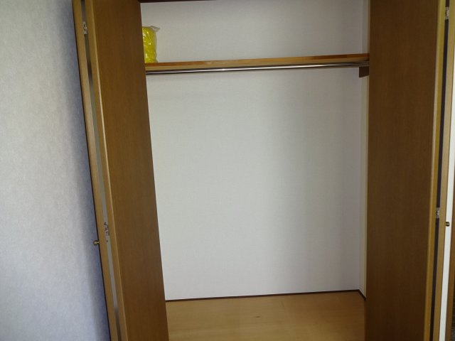 ソレーユ中央の収納