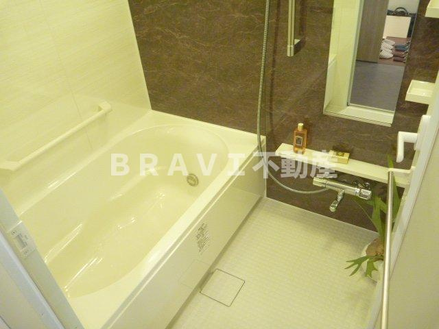 パークアクシス大阪新町　BRAVI不動産の浴室
