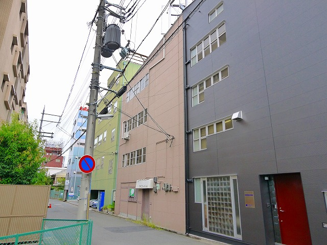 山林ビルの外観