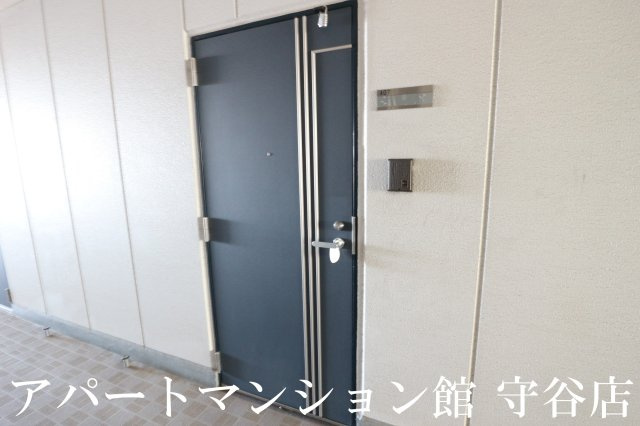 Ｋ．ライツェントの玄関