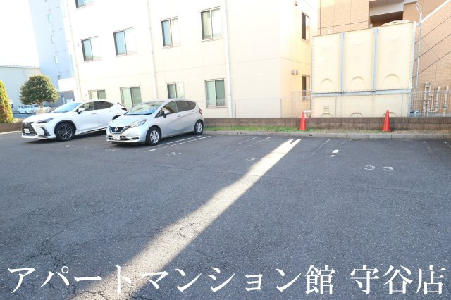 Ｋ．ライツェントの駐車場