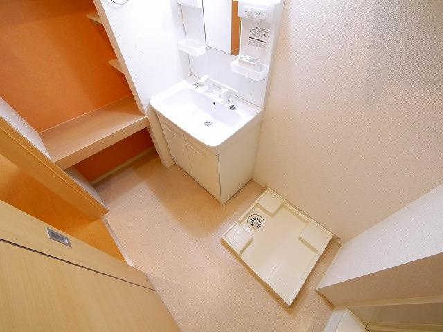 フォンテーヌ　Ｎ－Ⅴの設備|室内洗濯置き場