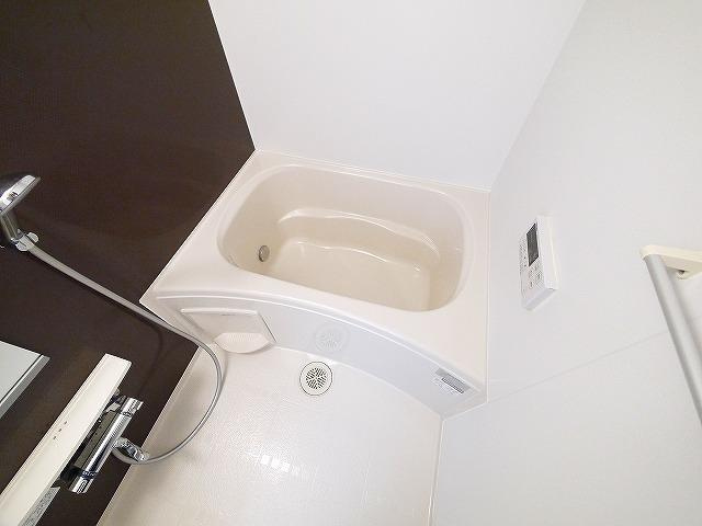 フォンテーヌ　Ｎ－Ⅴの浴室|日々の暮らしに欠かせないお風呂です