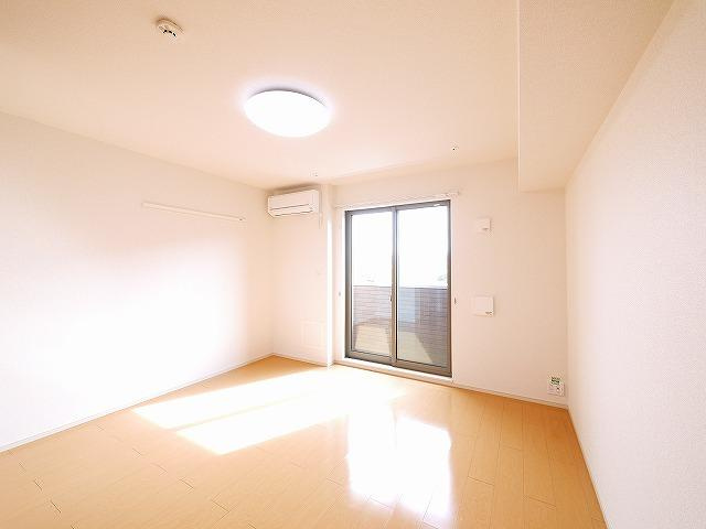 フォンテーヌ　Ｎ－Ⅴの寝室|落ち着いて過ごせるお部屋なので、寝室にいかがでしょうか