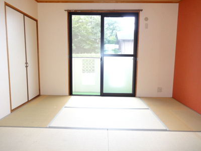 【和室】 | フローラルシティⅠＤ棟 | 日当良好な和室６帖！アクセントクロス仕様！