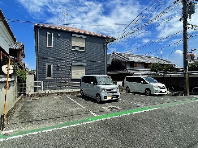 ベラ　カーサの駐車場|駐車場に車を止められます