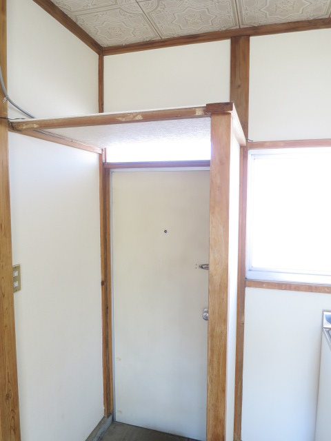 関町フラッツの玄関