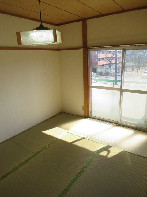 関町フラッツの和室|南東向き