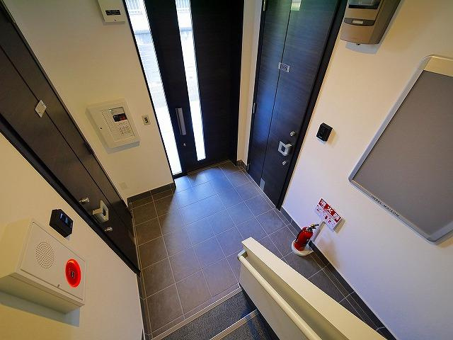 ヘーベルメゾン奈良女子大前のその他共用部分|エントランスです