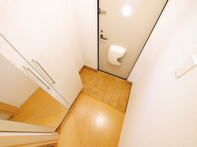 メテオール学園前のトイレ|落ち着いたトイレです