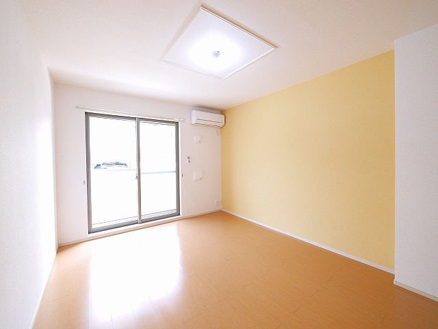 メテオール学園前の居間・リビング|使いやすいリビングです