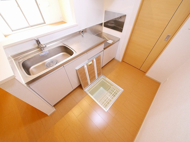 メテオール学園前の収納|たっぷりとした収納スペースです