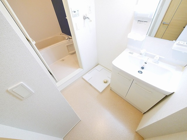 メテオール学園前の洗面所|コンパクトで使いやすい洗面所