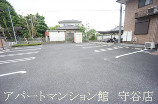 【駐車場】
