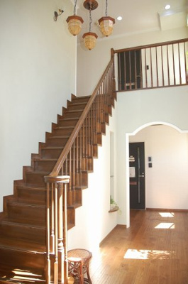 【エントランス】 | GREEN GABLES | 内階段