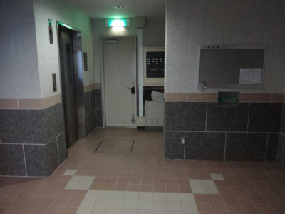 【エントランス】 | 三恵中田パレス