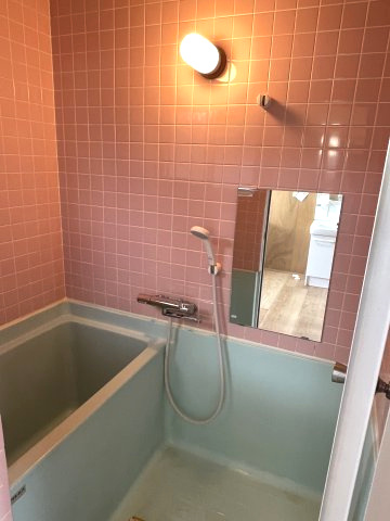 安田ハイツの浴室