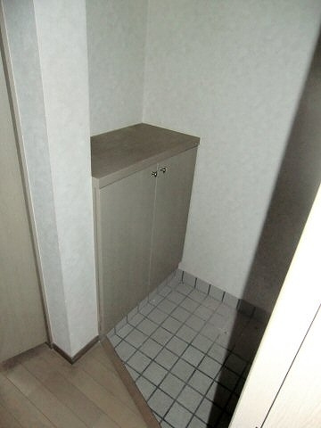 レスポワールNO.3の玄関