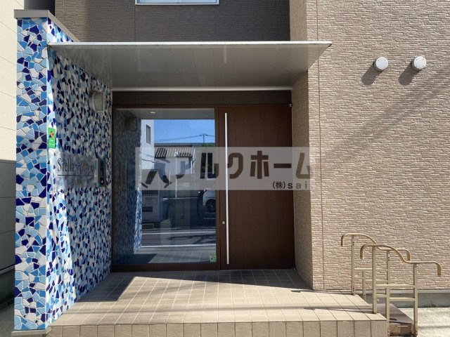 ステラウッド清州のエントランス