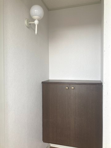 ドゥエルカームSの玄関