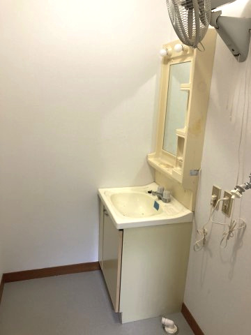 保古ハイツの洗面所