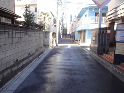 【周辺】 | 若林貸家 | 若林貸家　建物前