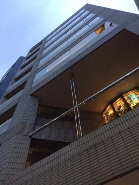 セロンビルの外観
