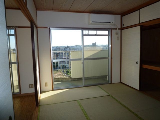 【寝室】 | ロイヤルサイキ