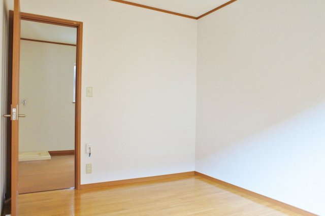ソレイユ壱番館の洋室