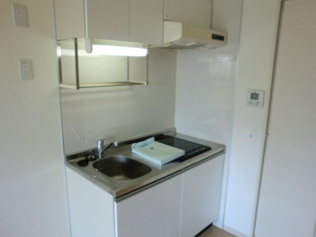 ウィスタリア三国のキッチン