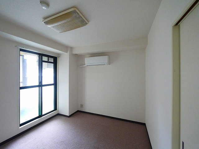 ディアコート奈良（東木辻町）の洋室|ゆったりした洋室です