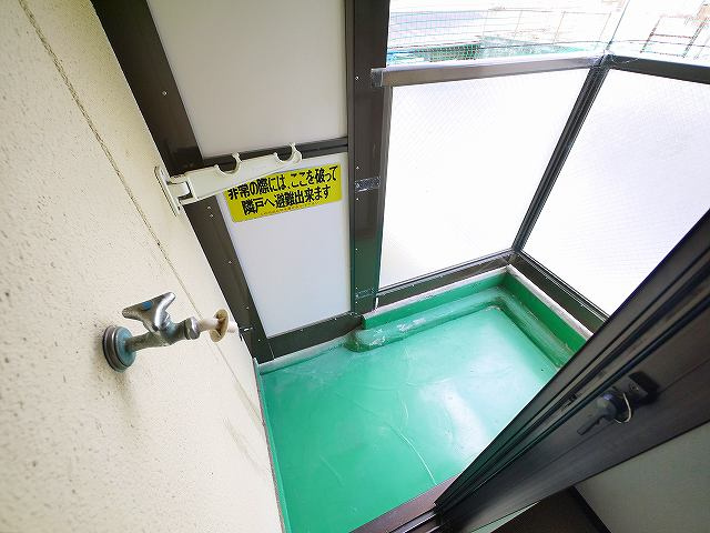 ディアコート奈良（東木辻町）のバルコニー|お洗濯にも便利なバルコニー付き