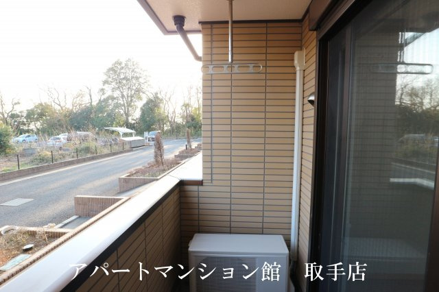 パーク・ヒルズ利根壱番館のバルコニー