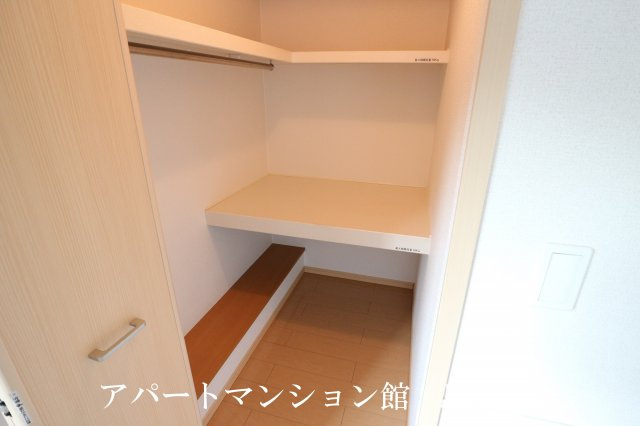 パーク・ヒルズ利根壱番館の収納