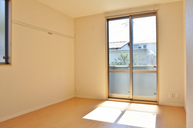 ブルースカイコートの洋室