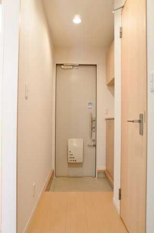 ブルースカイコートの玄関