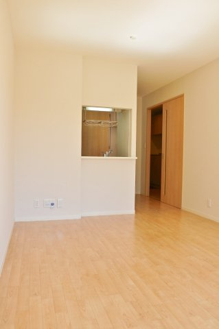 ブルースカイコートの居間・リビング