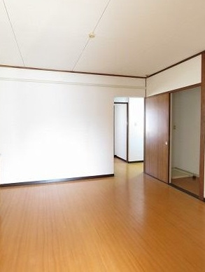 【居間・リビング】 | 中央ビル