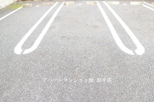 パサージュBの駐車場