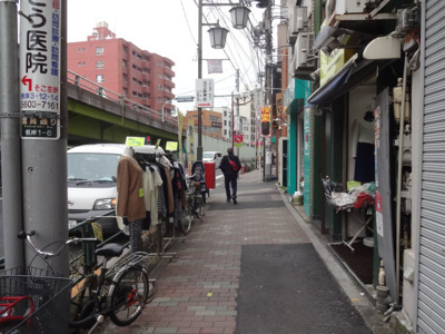 【周辺】 | ミモザビル | ミモザビル　建物前　言問通り沿いの物件で夜道安心