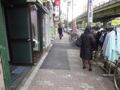 【周辺】 | ミモザビル | ミモザビル　建物前　言問通り沿いの物件で夜道安心