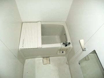 有明ハイツの浴室