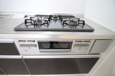 【キッチン】 | Blanc Rocco | ３口ガスコンロ