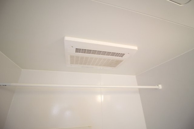 【設備】 | Blanc Rocco | 浴室乾燥機