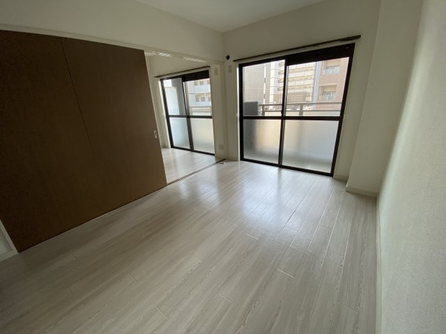 ヴィブレ司の洋室